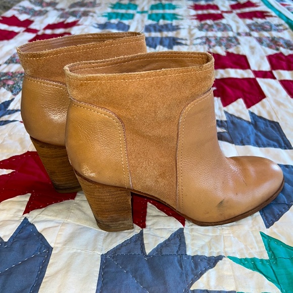 Kate Spade Genuine Leather/Suede Pull-On Ankle Boots, Tan, Size 7.5 - Picture 3 of 15